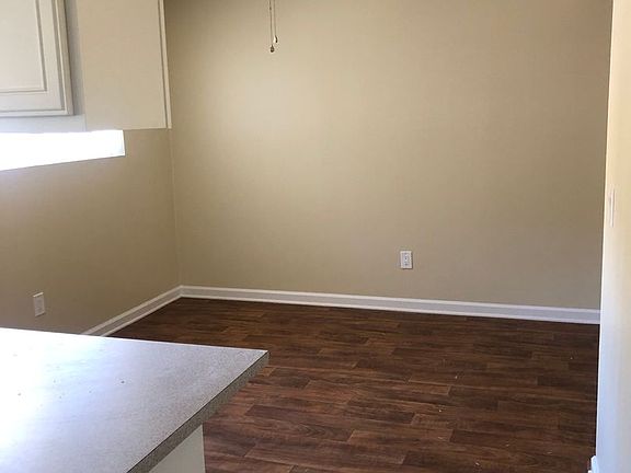 4th image of 2658 Farel St APT 4