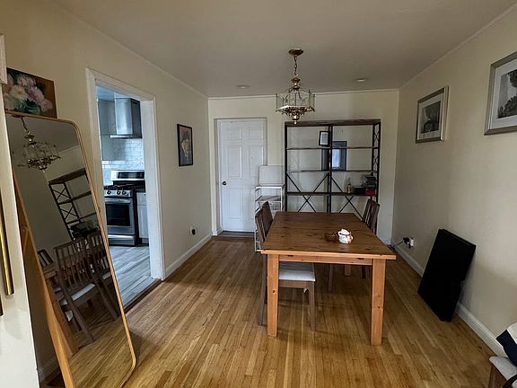 4th image of 745 Stewart Ave