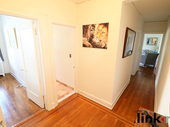 5th image of 80 Parkway Rd APT 3B