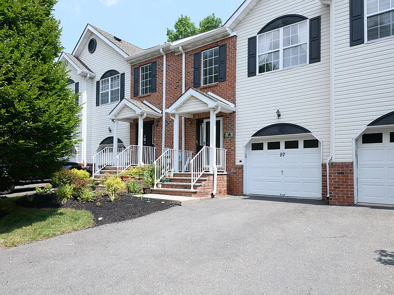 97 Heron Ct — Photo 28