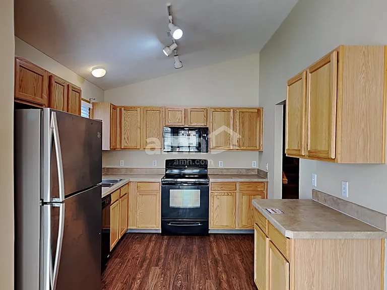 1032 Hidden Cove Way — Photo 3