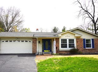 776 Sulphur Spring Ct, Manchester, MO 63021