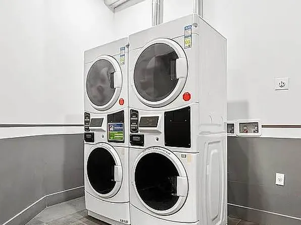 325 East 93rd Street image 8 of 10