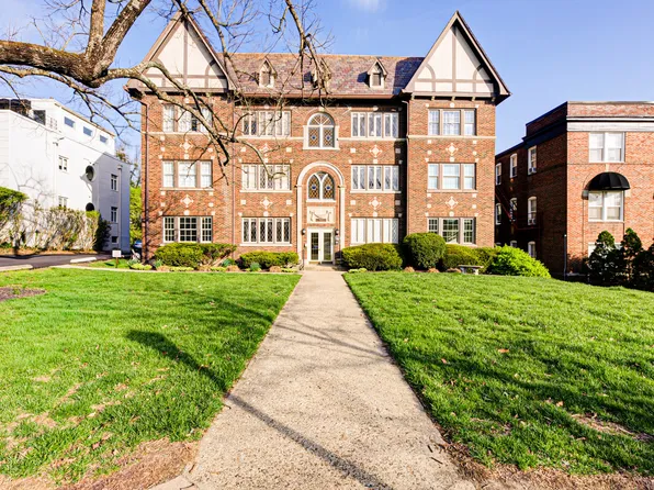 2043 Douglass Blvd APT 1, Louisville, KY 40205