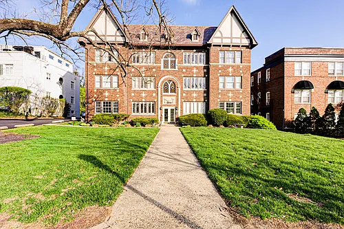 2043 Douglass Blvd #1 Photo 1