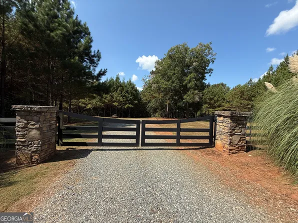 2323 Pleasant Valley Rd, Woodland, GA 31836