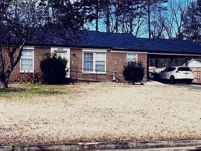 2406 Pine Lake Dr, Greensboro, NC, 27407