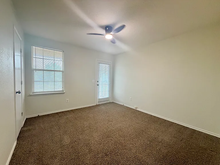 612 Fleming St — Photo 17