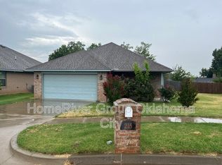 215 Saint Charles Way, Midwest City, OK 73130