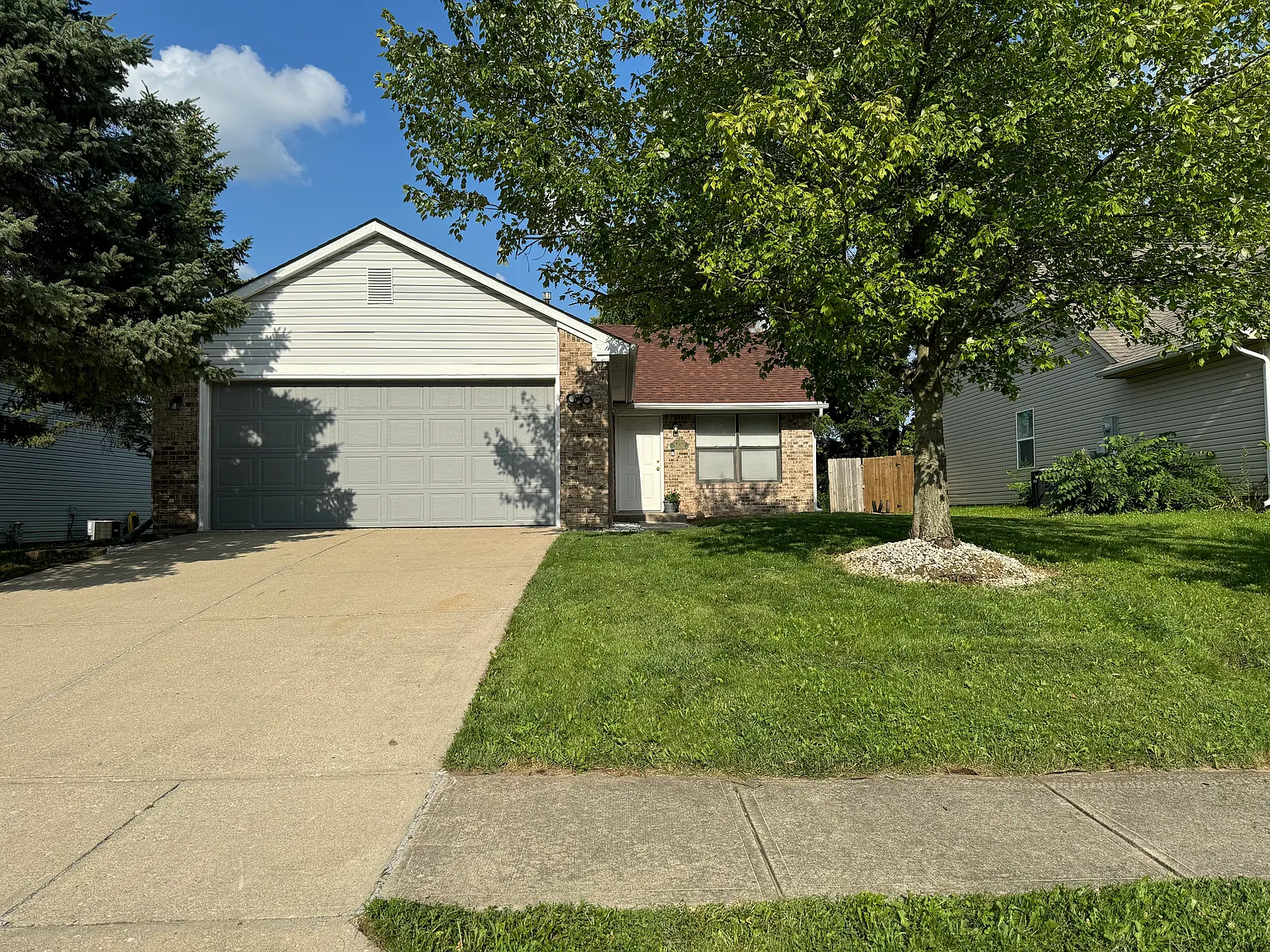 3 bed, 1225 sqft, $1,600 — Photo 1
