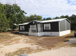 321 Deer Valley St, Canyon Lake, TX 78133