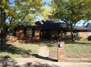 2809 Fairfield Dr, Edmond, OK 73012