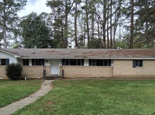 1933 Wisteria Dr, Jackson, MS 39204