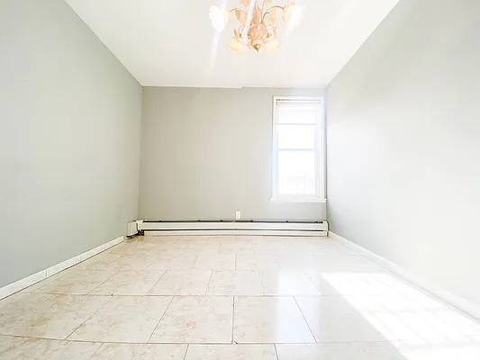 Rented by RealTegrity NY LLC | media 12