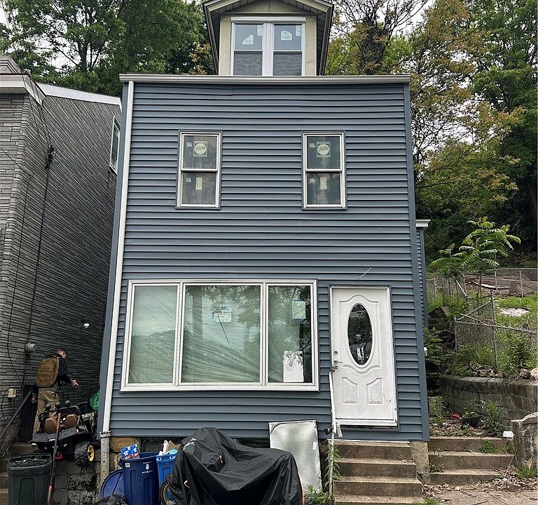 1st image of 2114 Liedertafel Way