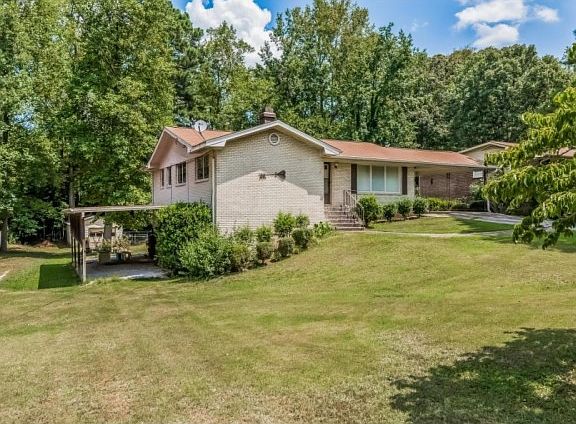 3rd image of 4411 Parkview Dr
