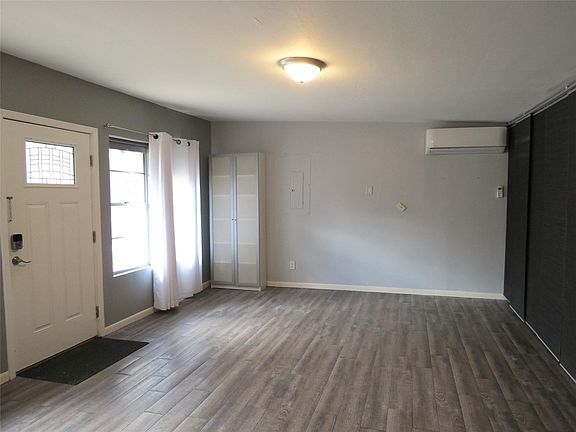 5th image of 10505 Swallow Ln