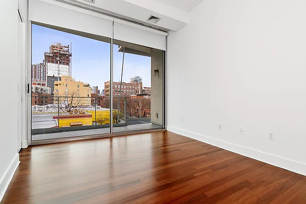 Rented by REAL New York | media 35