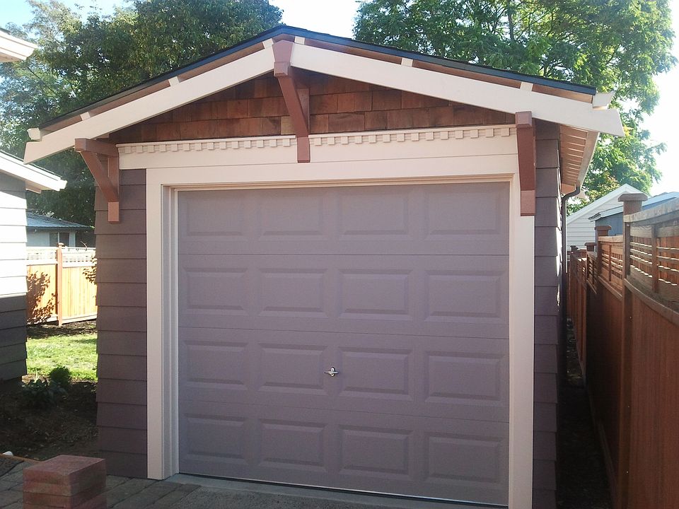 New 1 car garage w/20amp service