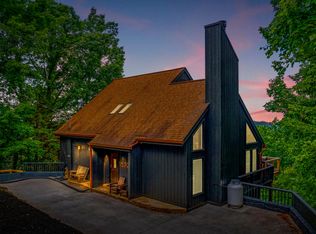 1679 Zurich Rd, Gatlinburg, TN 37738