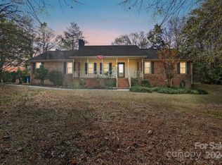 6664 Pharr Mill Rd, Harrisburg, NC 28075