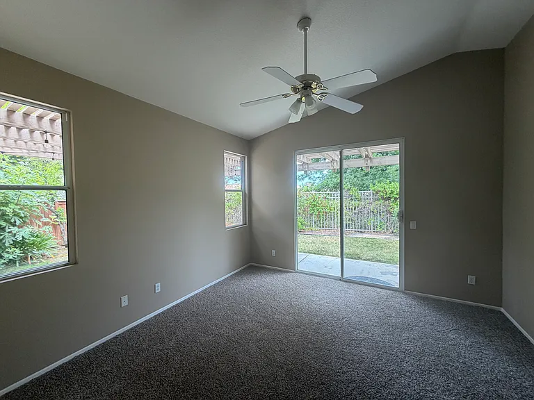 42975 Corte Colucci — Photo 6