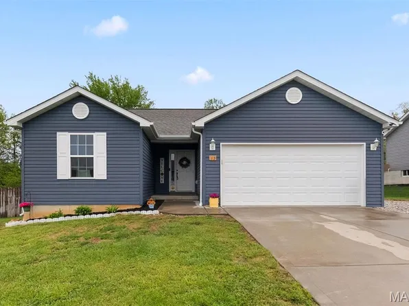 113 Linder Ln, Winfield, MO 63389