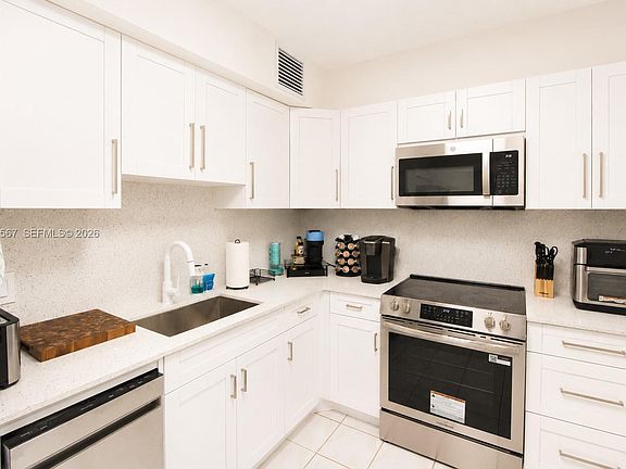 4th image of 1950 S Ocean Dr APT 11D