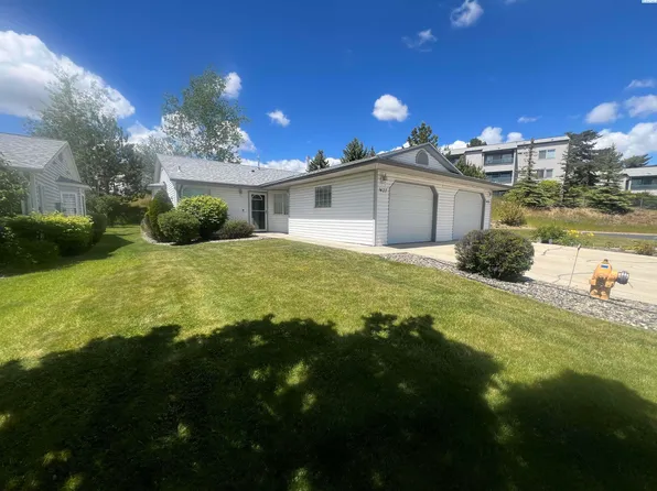 1427 SE Fancy Free Dr, Pullman, WA 99163