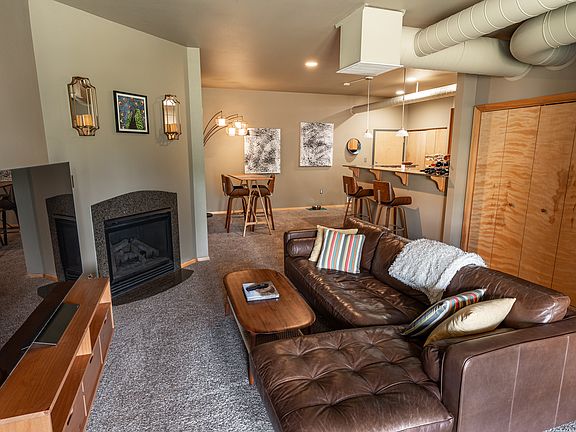 Living Room & Fireplace