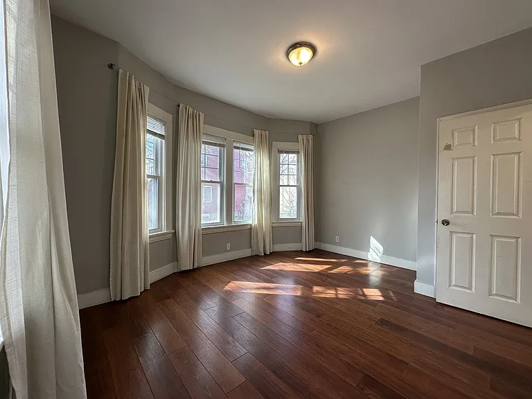 4061 Vernon Ave S — Photo 6