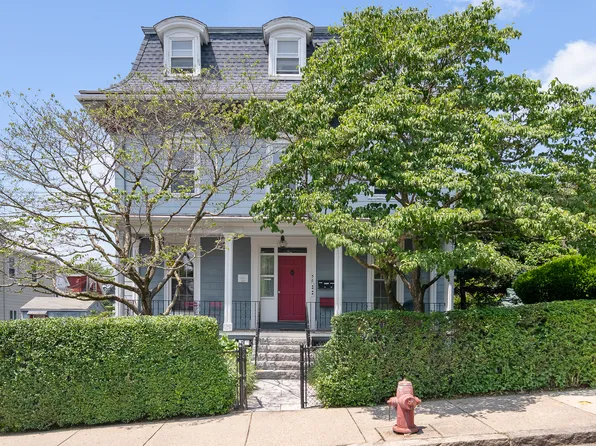 38 Spring St #2-R, Somerville, MA 02143