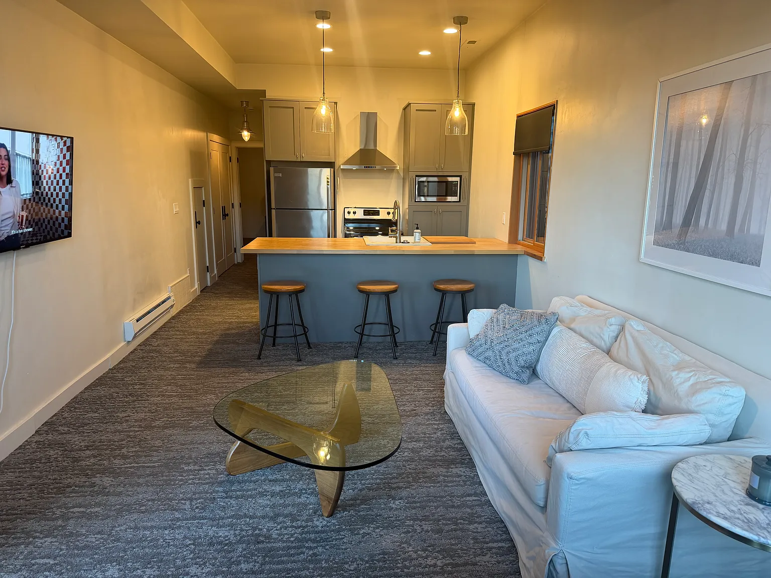 7647 Susans Cir — Photo 1