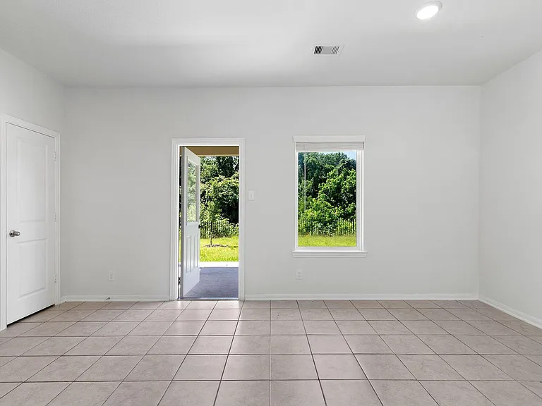 5319 Rivers Edge Dr — Photo 9