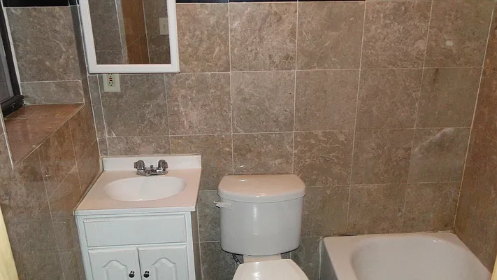 Rented by Elite NY Holdings | media 3