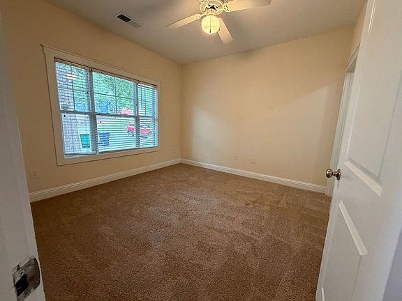 5th image of 106 Magnolia Bluff Dr