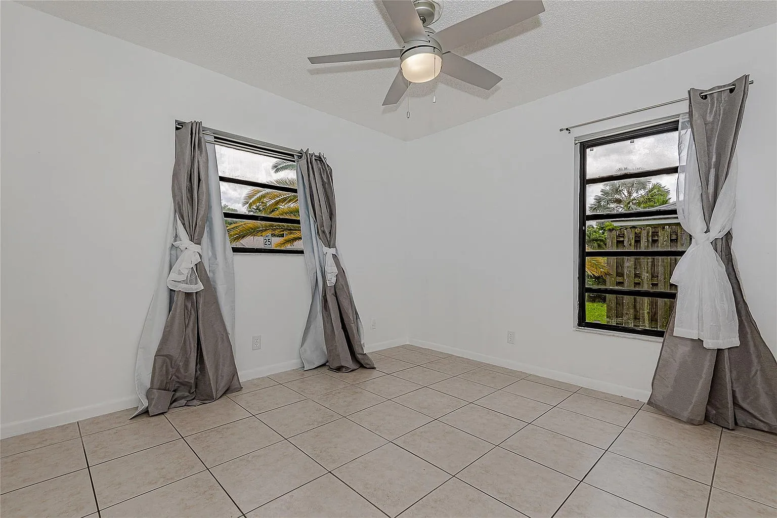 4 bed, 1710 sqft, $3,300 — Photo 4