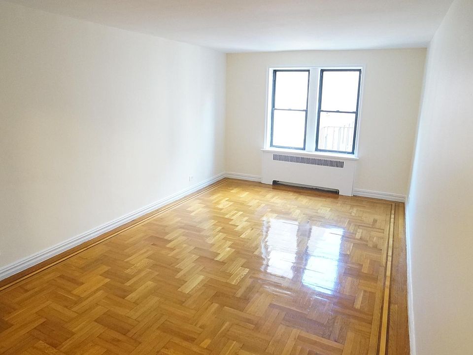 1st image of 2690 Creston Ave #B6