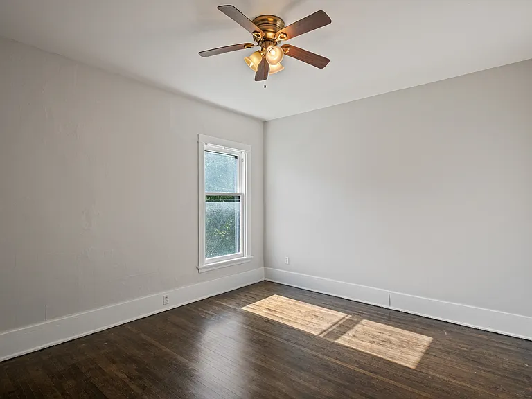 315 Logan St SE #2 — Photo 10