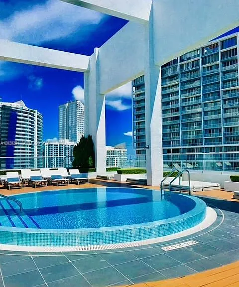 500 Brickell Ave #2208 — Photo 3
