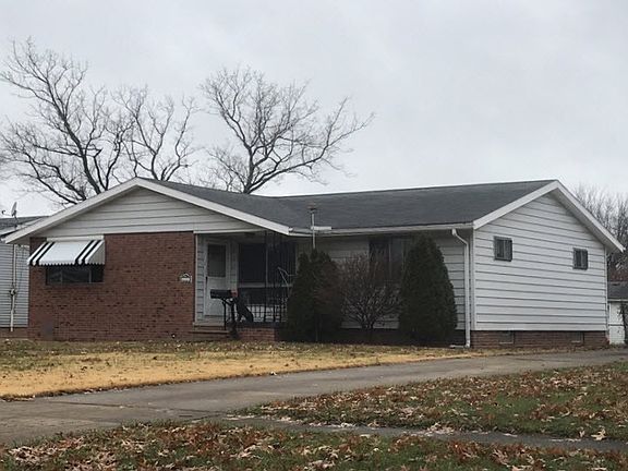 2nd image of 2127 E 40th St
