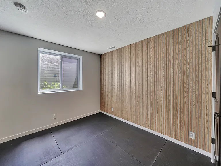 7339 Yankee Woods Dr — Photo 29