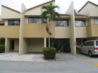 1618 Cypress Pointe Dr, Coral Springs, FL 33071