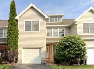 10 Flemming Dr, Hillsborough, NJ 08844
