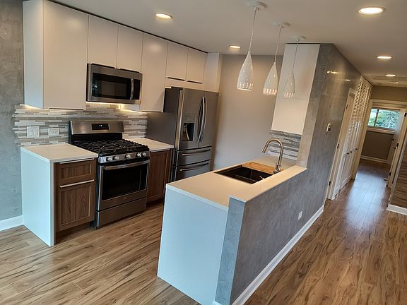 5th image of 748 Whitesail Dr