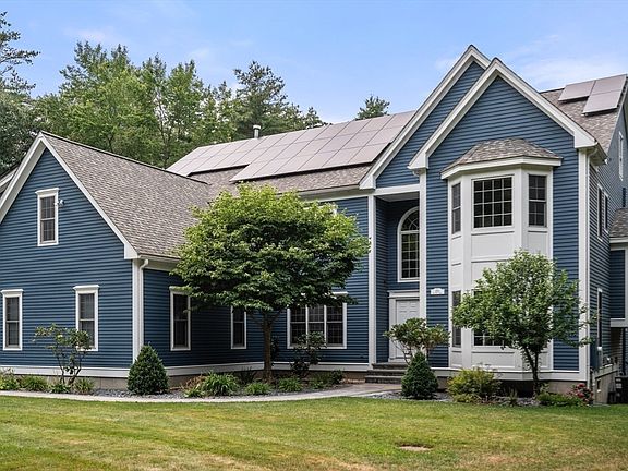 4th image of 220 Newtown Rd