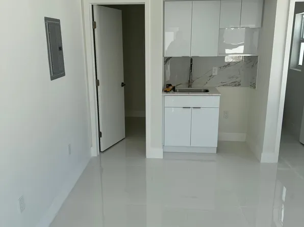 1947 71st St, Miami Beach, FL