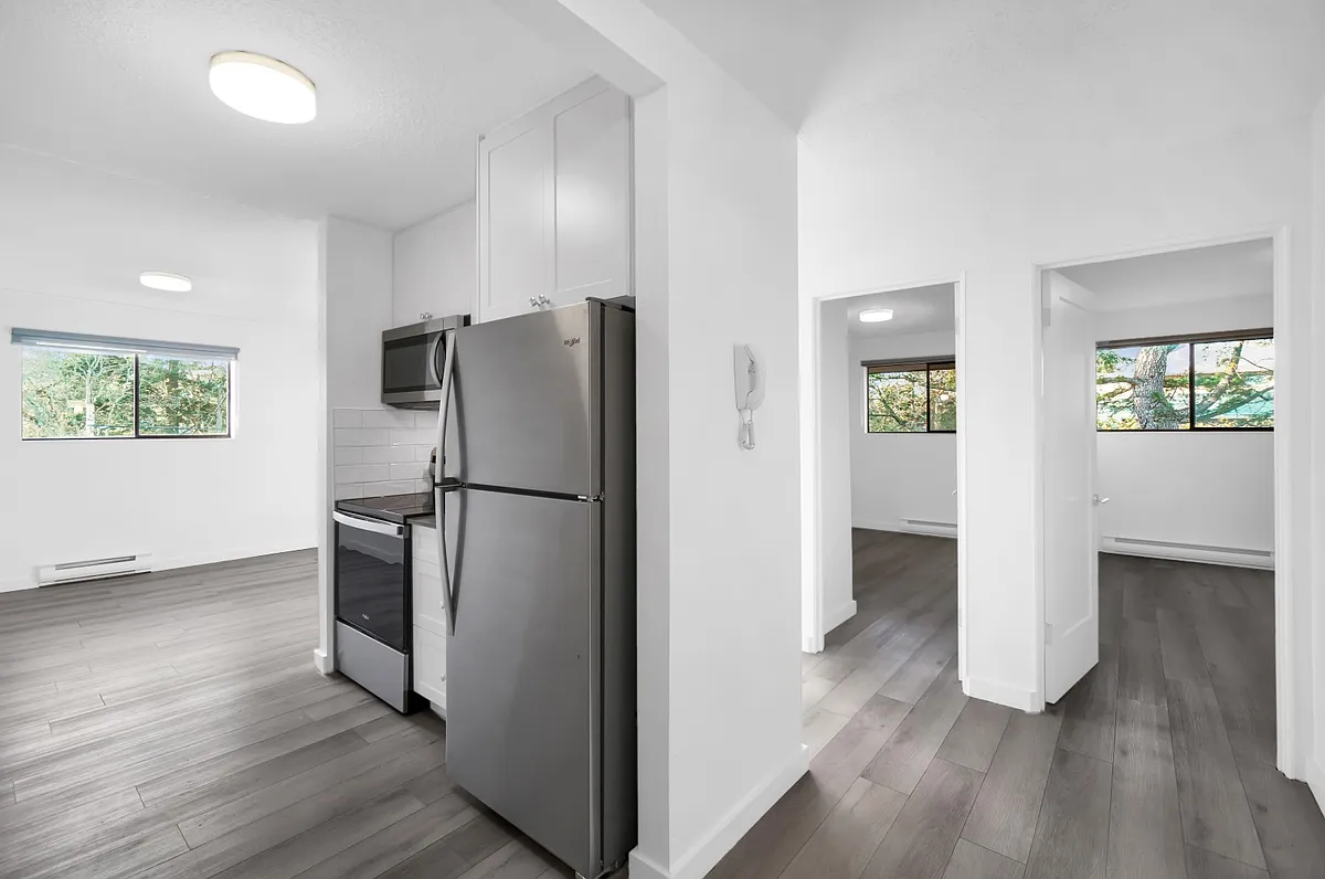 McKenzie Manor Apartments — Photo 1