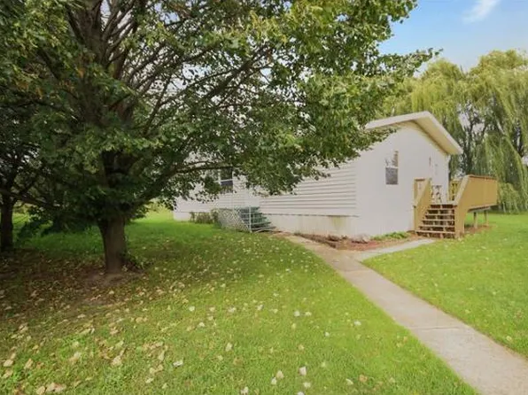 4839 County Road 5 NE, Isanti, MN 55040