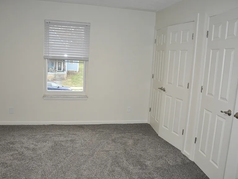 335 S Burns Ave #3 — Photo 6